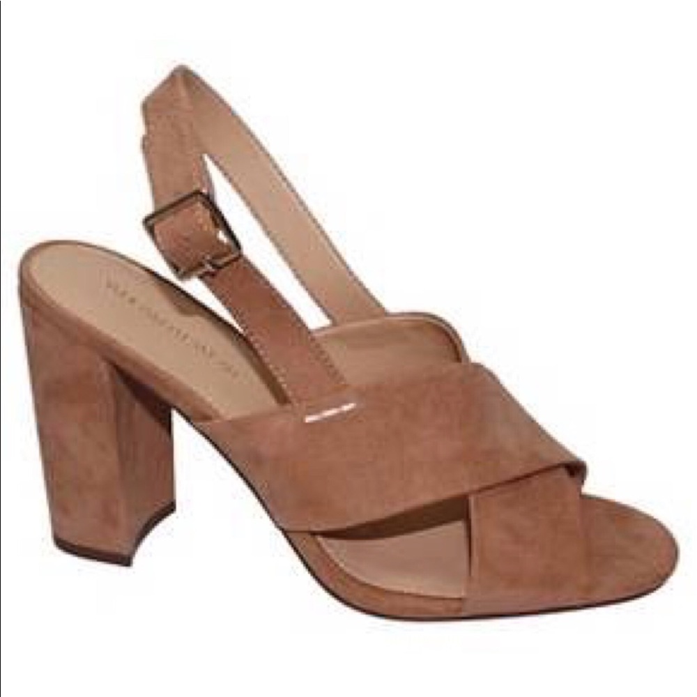 NWOT Who What Wear Pink MicroSuede Sandal